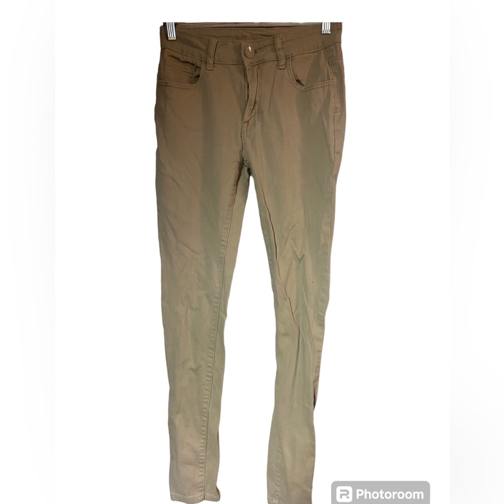 Y & f stretch tan 3 / 4 ladies juniors neutral tan pants